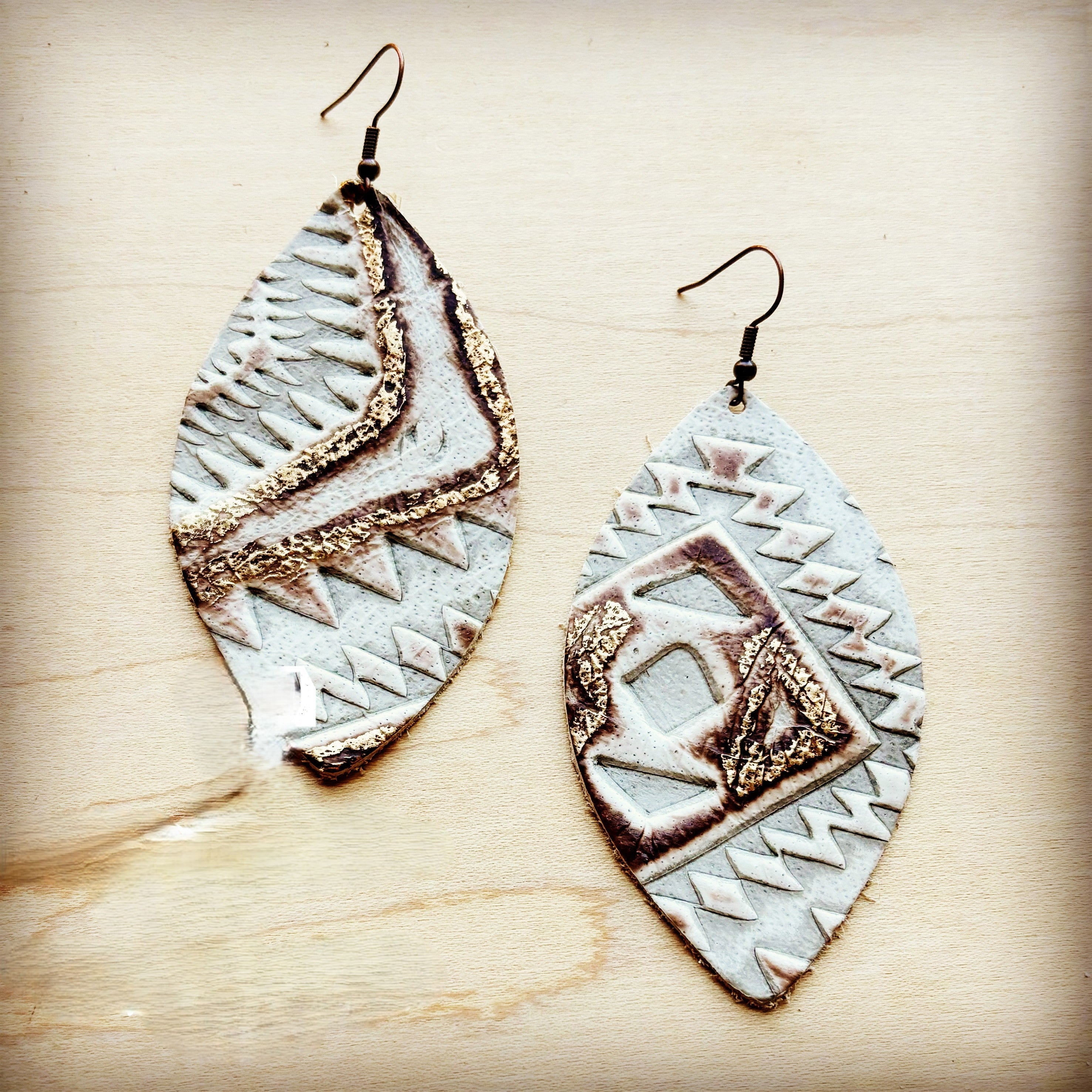 **Leather Oval Earring-Gold Aztec 218g