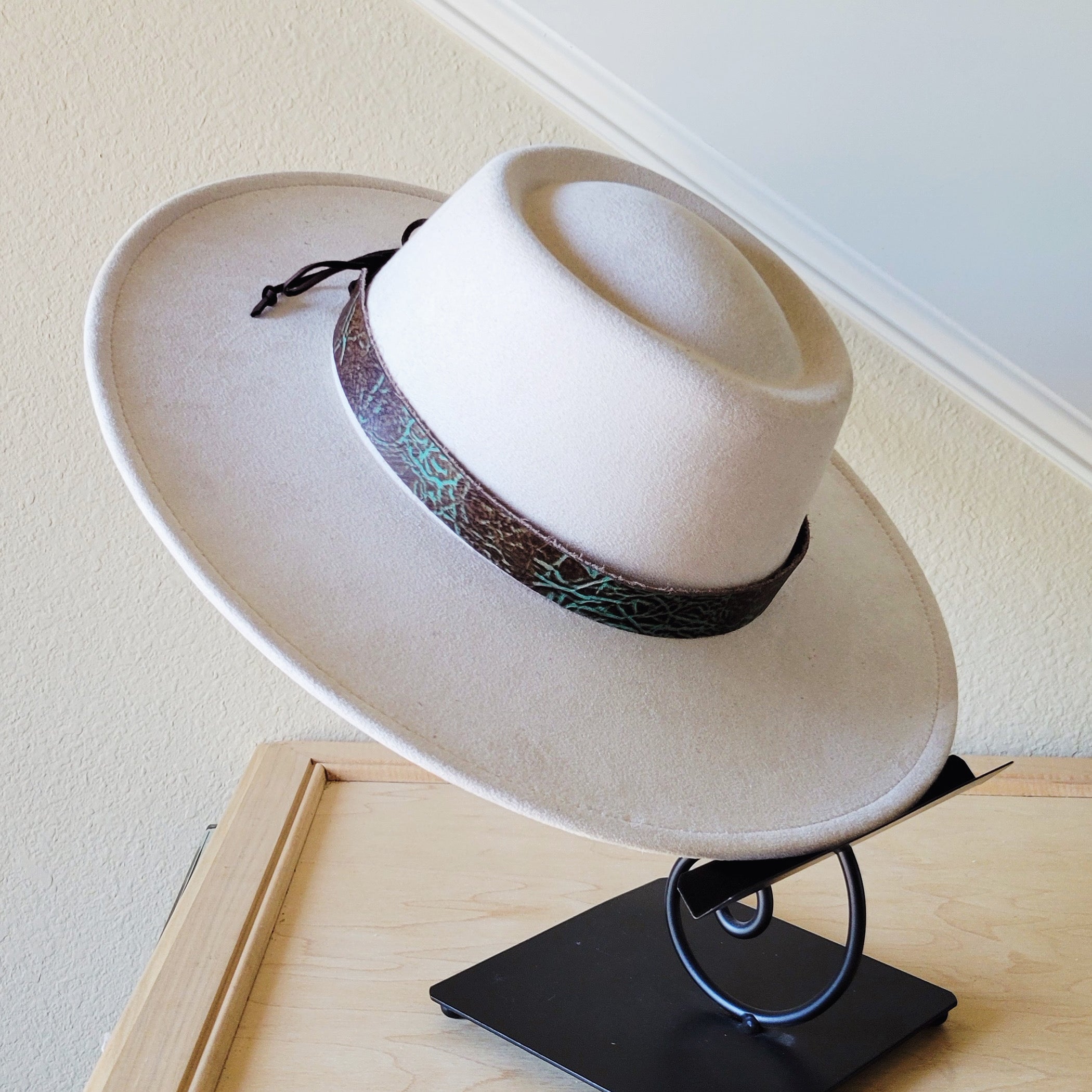 **Brown Turquoise Embossed Leather Hat Band Only 952r