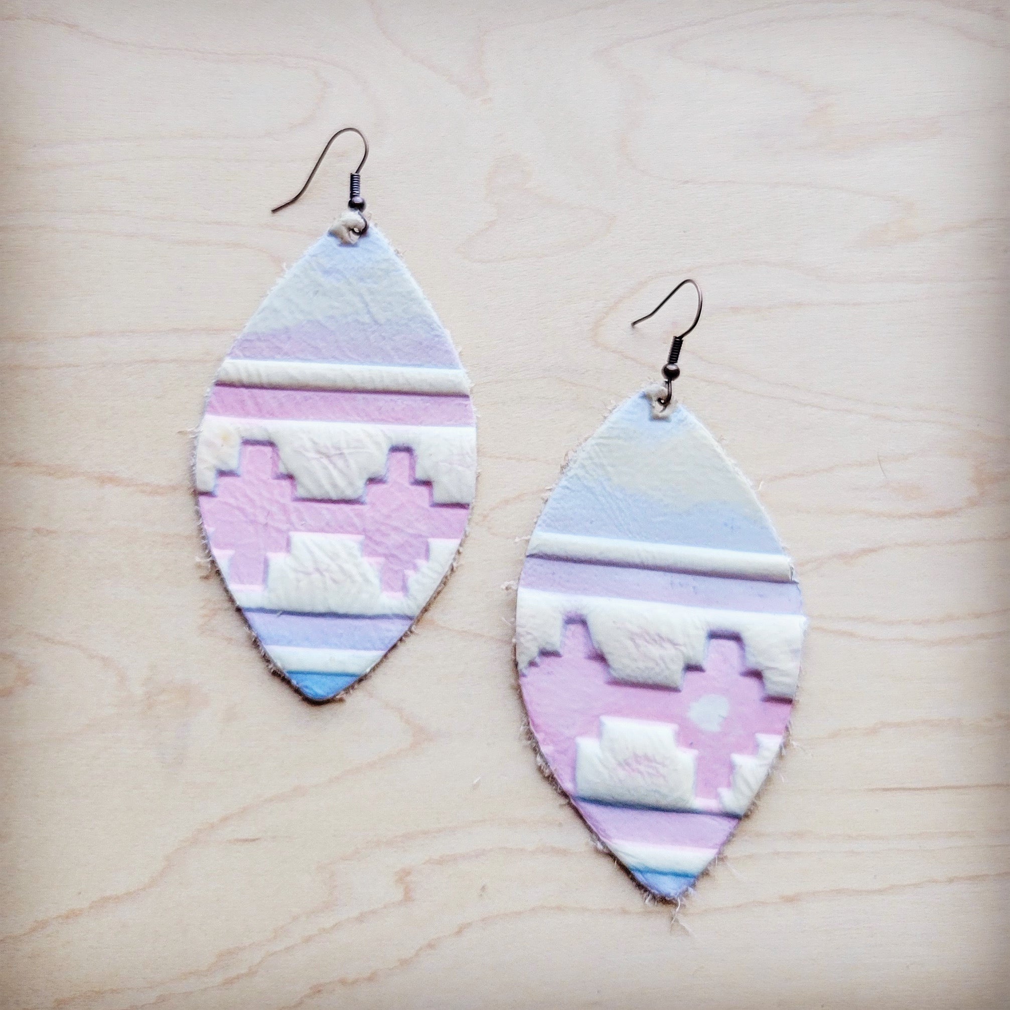 **Leather Oval Earring-Pastel Navajo 224v