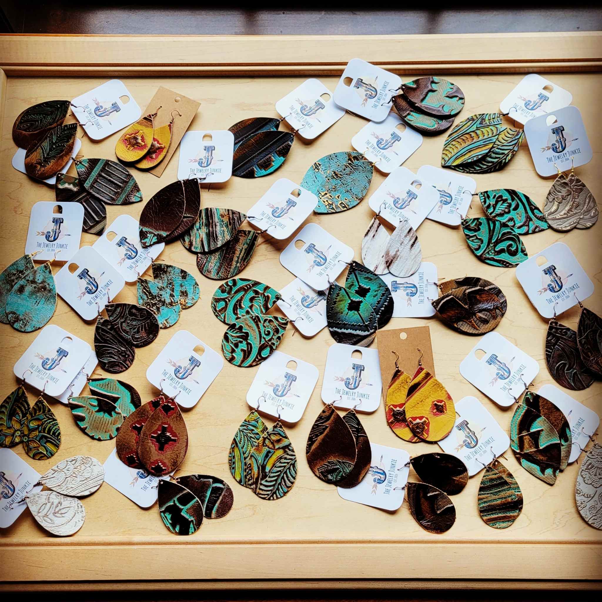 **Leather Earring Starter Pack-Embossed-30 Pairs 208q