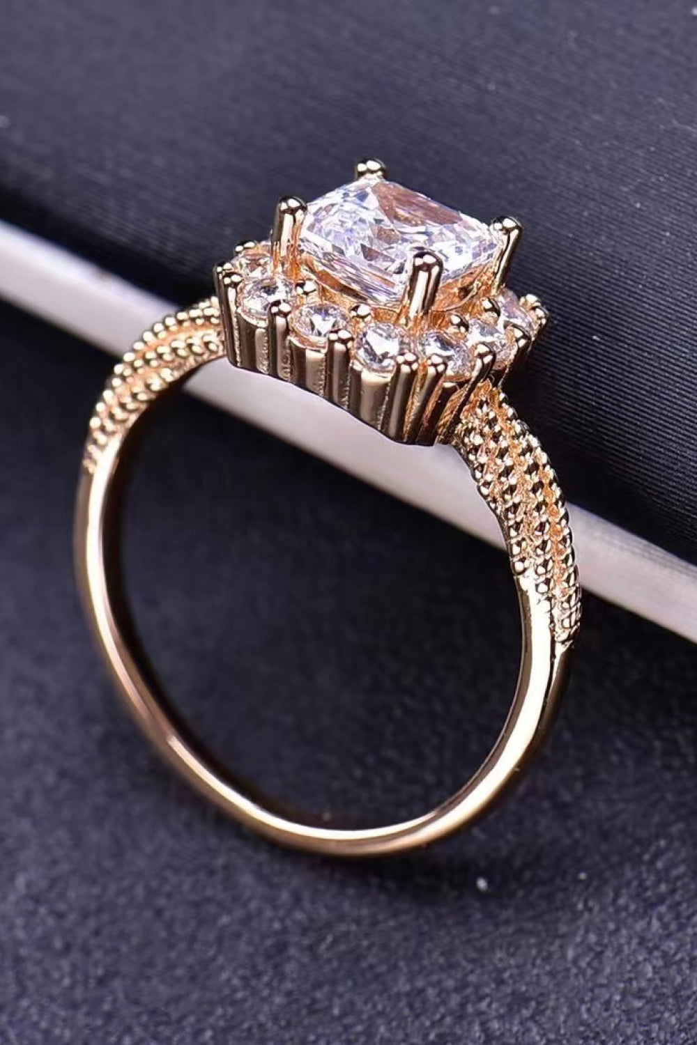 1 Carat Zircon Moissanite 18K Rose Gold Twisted Ring