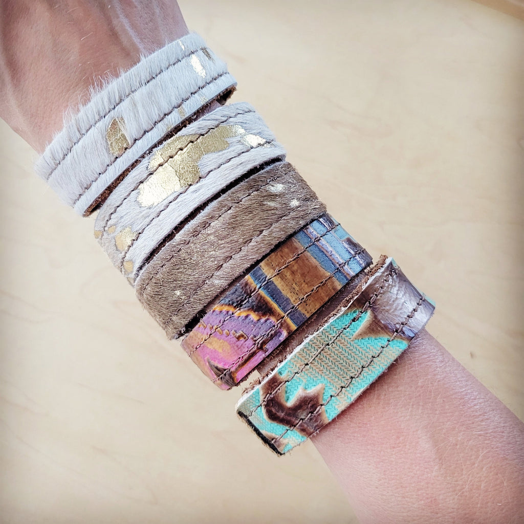 **Narrow Genuine Leather Cuff w/ Velcro Closure 001ot