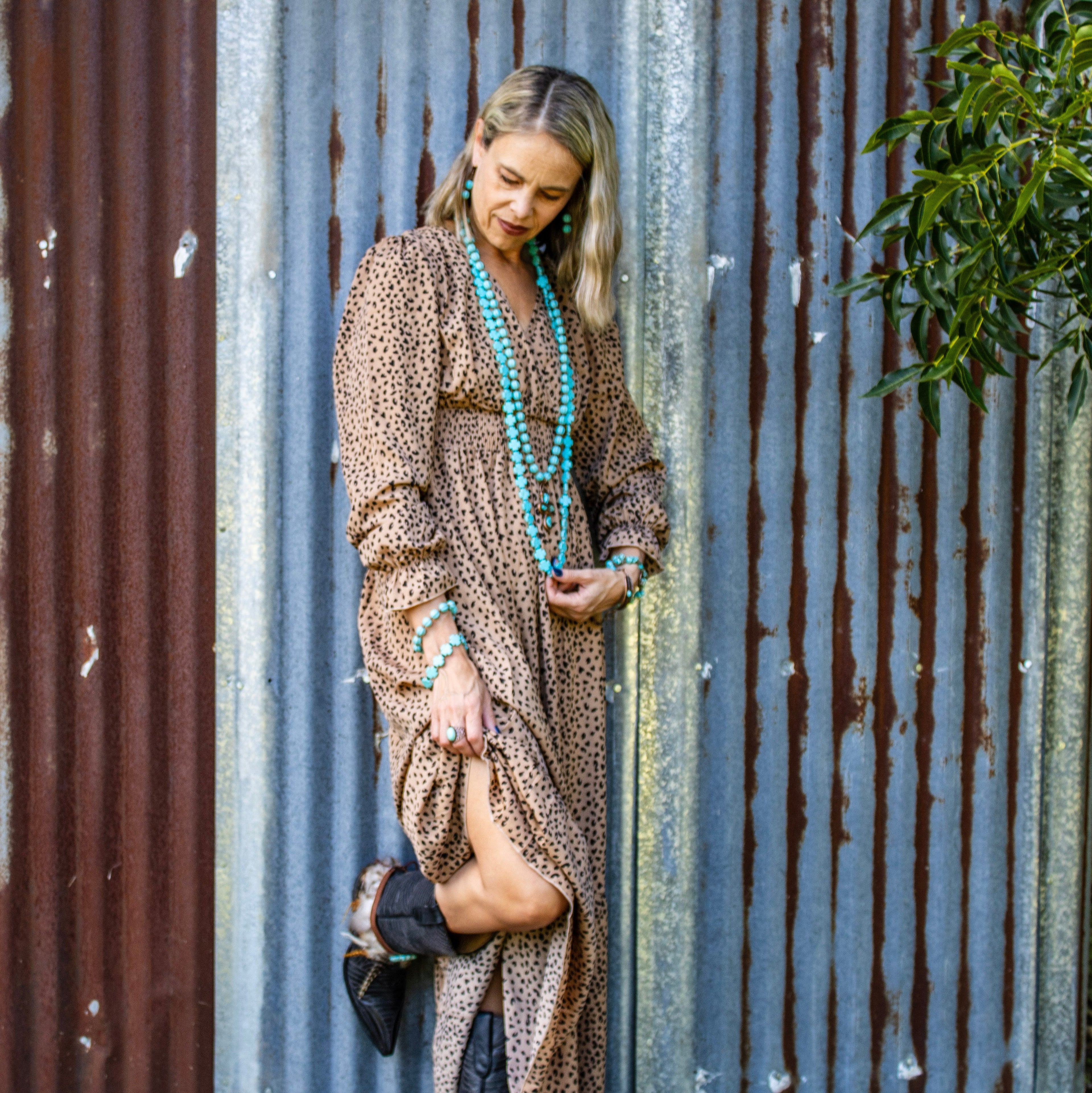 **Blue Turquoise Melon Beaded Necklace w/ Copper Cross 260g