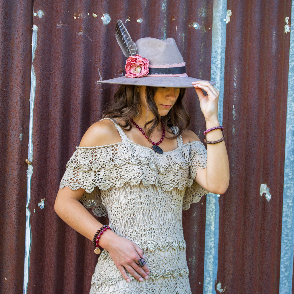 **Natural Pink Jade Beaded Bracelet w Scroll Charm Accent 810x