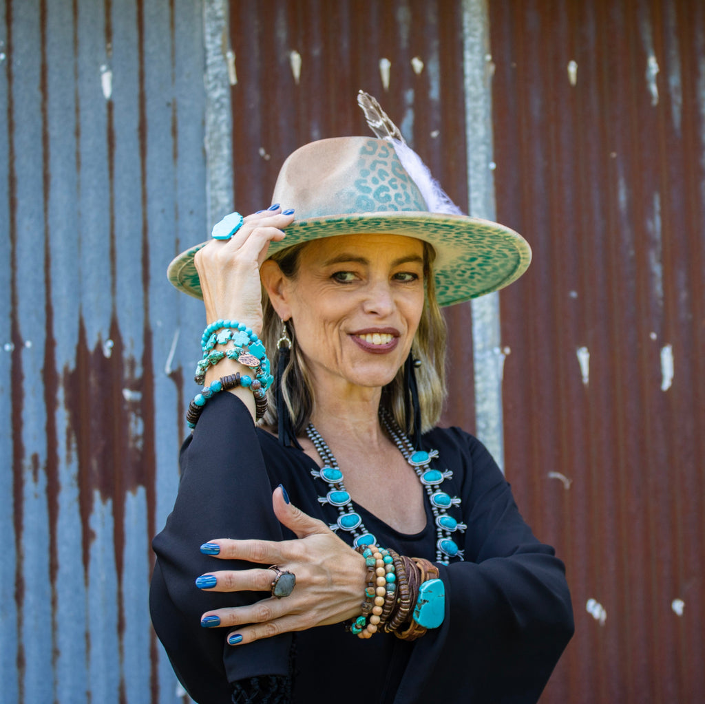 **Ocean Agate and Wood Stretch Bracelet 810j