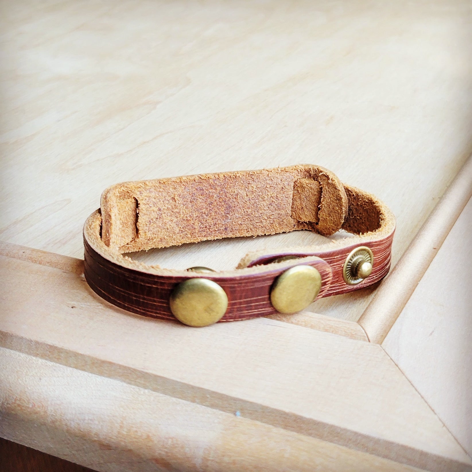 **Be Strong Hand Stamped Leather Cuff 002z