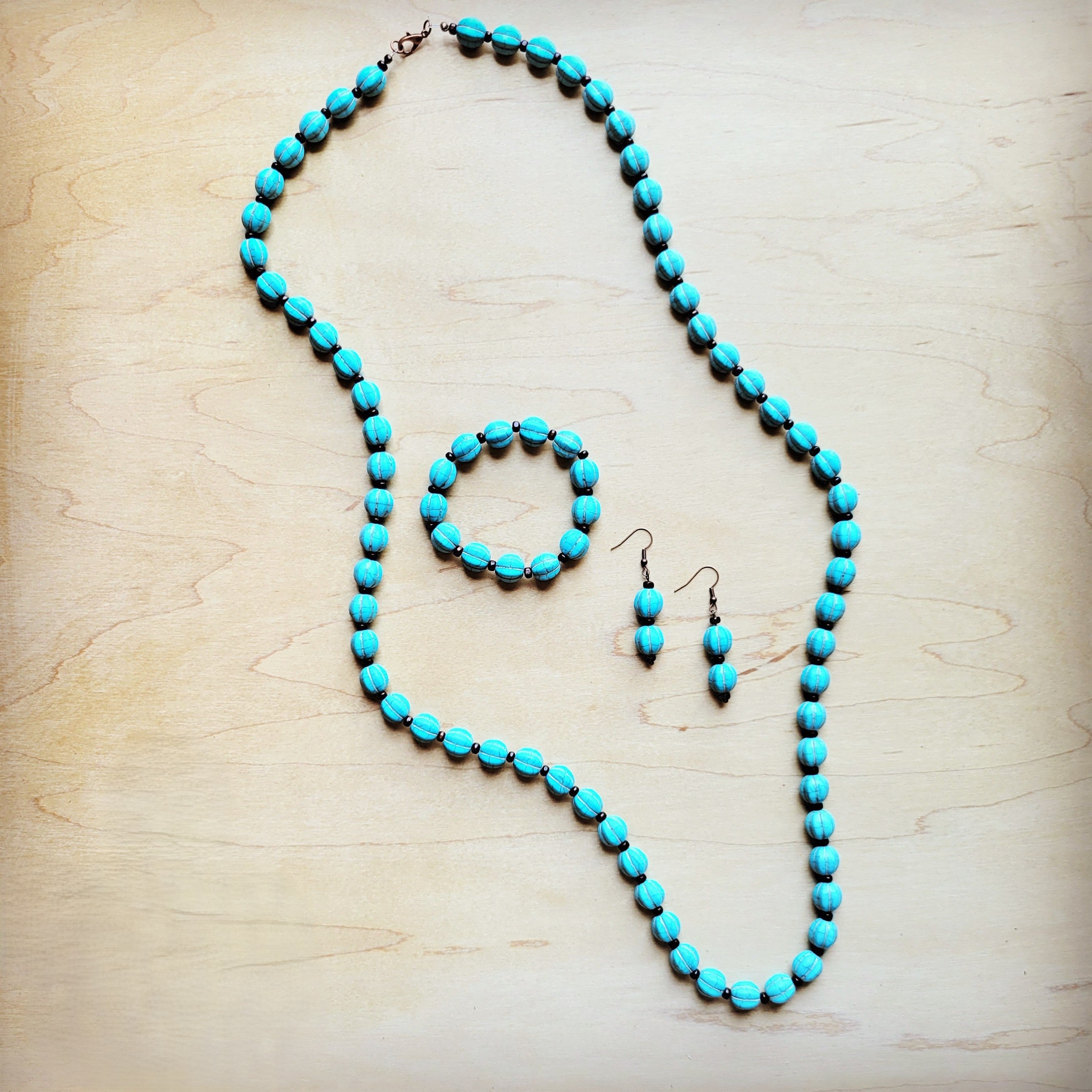 **Blue Turquoise & Wood Melon Beaded Necklace 258q